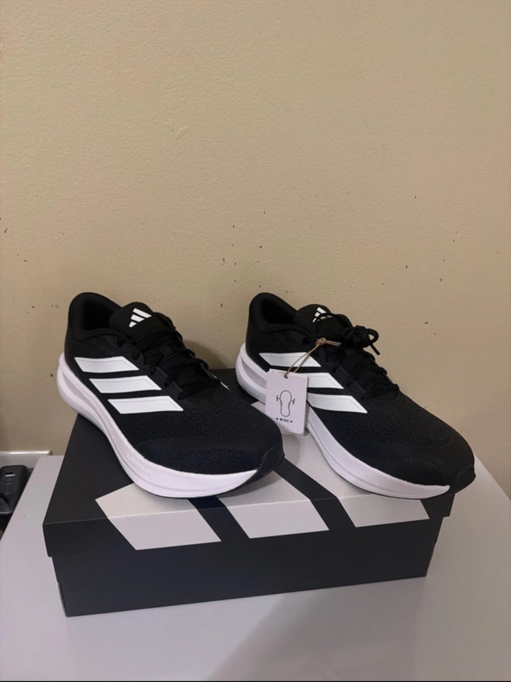 Adidas Runfalcon 6 Wide Black/White Shoes 10.5 Mens